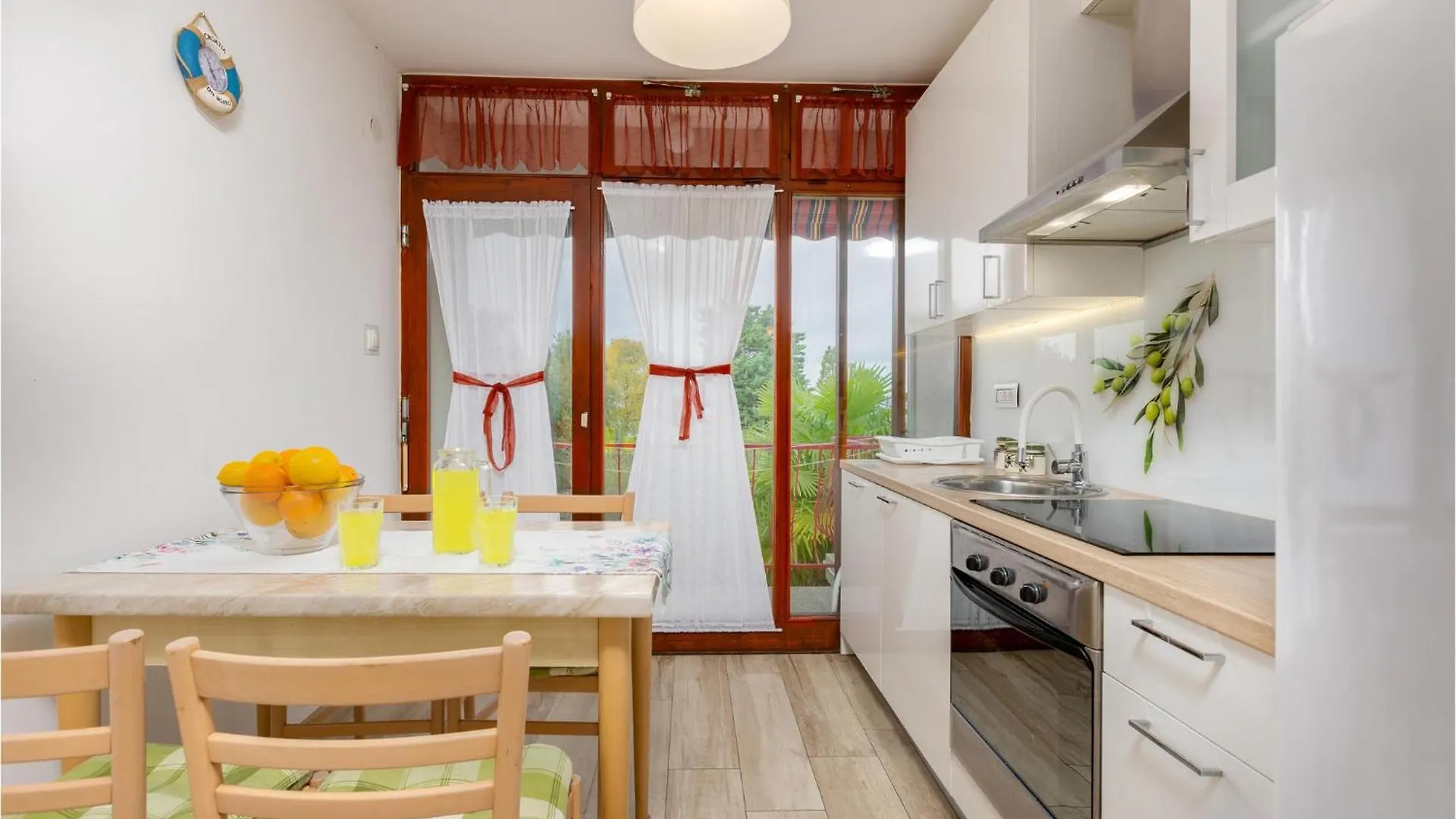 Cozy Apartment In Malinska With Wifi